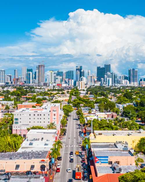 Miami_City_Skyline_001_2023_Emergent__8a5de7f1-4875-49fa-a3fb-4daac8f7c8b1