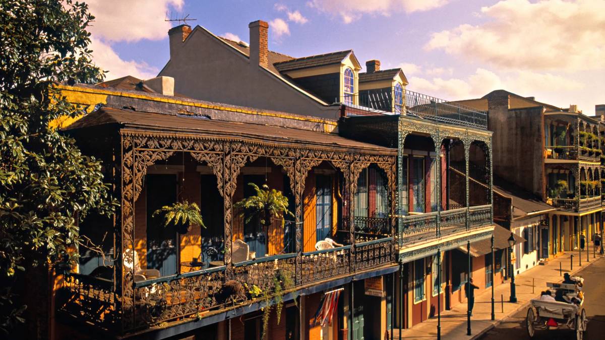 RoyalStreetTour-NewOrleans-2019-GettyImages-529718548