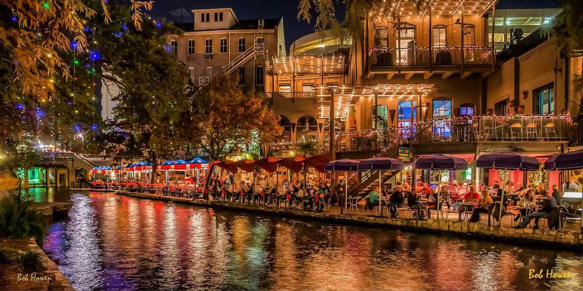Riverwalk-at-Night-Bob-Howen-VisitSanAntonio_0-fa2529ef7b654d3281f5d83466c19734