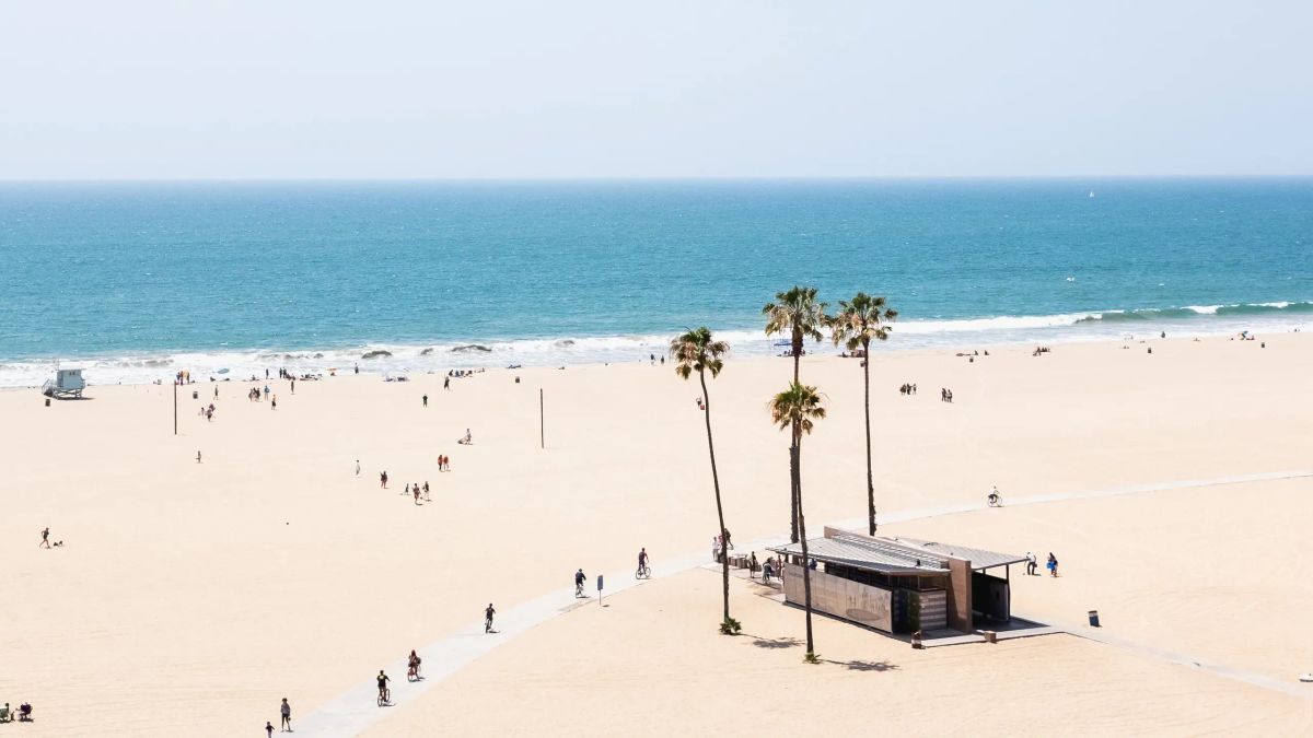 Los-Angeles_GettyImages-518488084.jpg