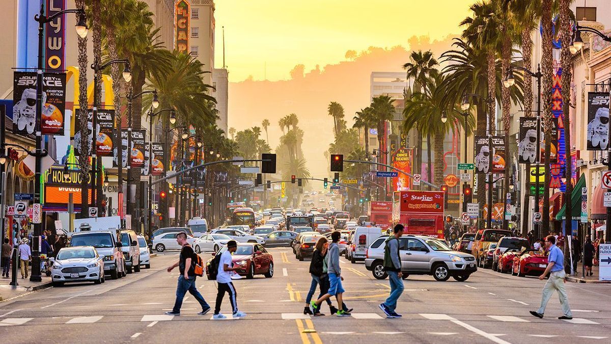 los-angeles-hollywood-bld-people